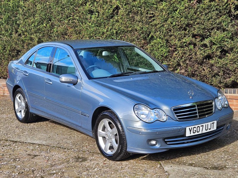 MERCEDES-BENZ C CLASS