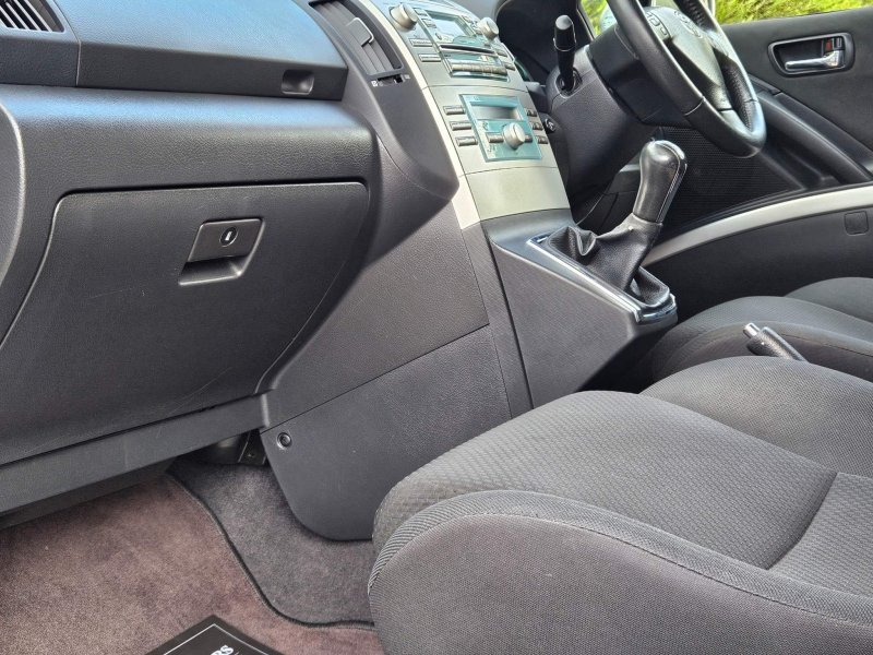 TOYOTA COROLLA VERSO