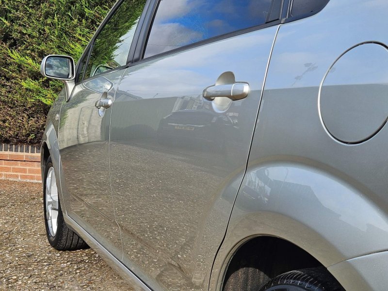 TOYOTA COROLLA VERSO