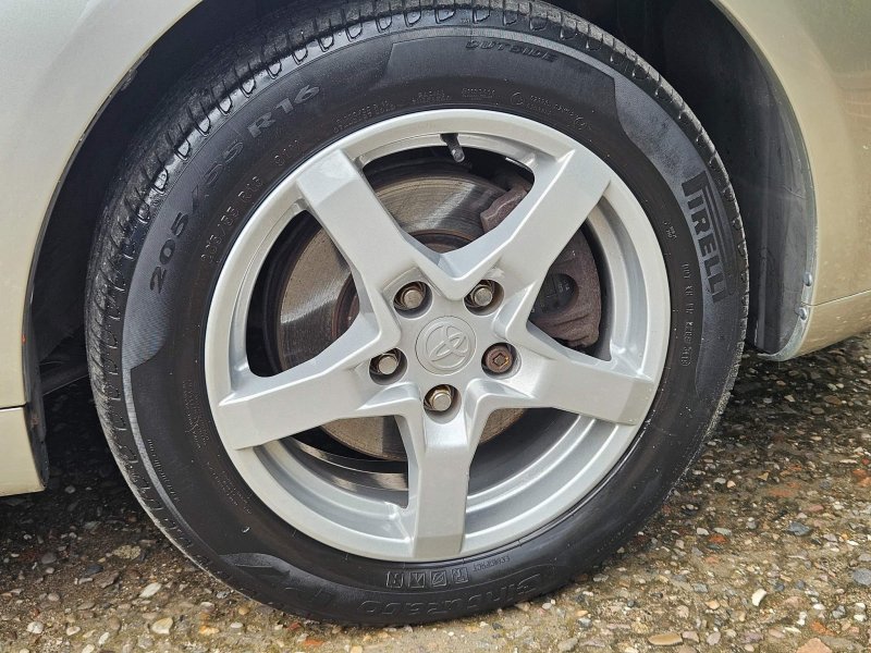 TOYOTA COROLLA VERSO