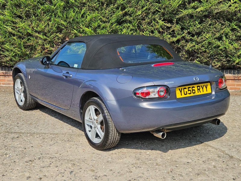 MAZDA MX-5