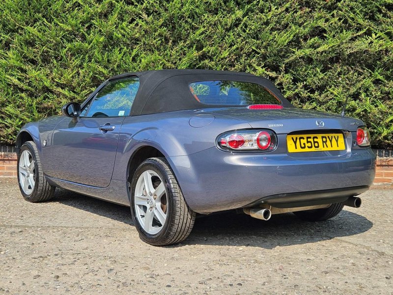 MAZDA MX-5