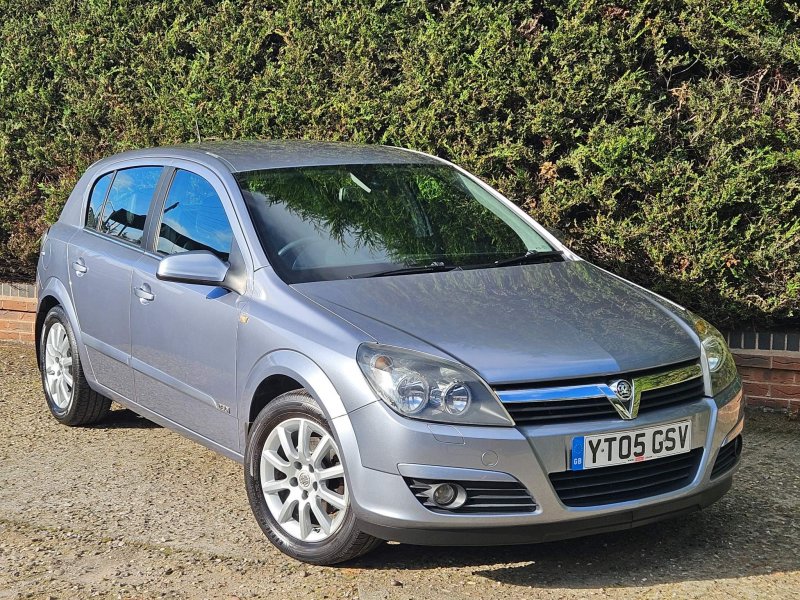 VAUXHALL ASTRA