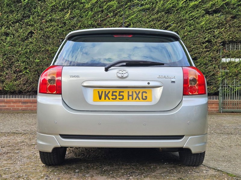 TOYOTA COROLLA