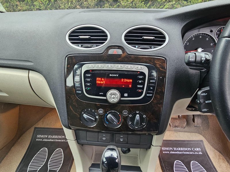 FORD FOCUS