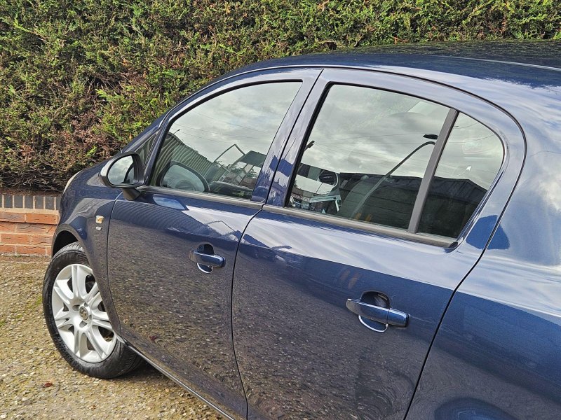 VAUXHALL CORSA
