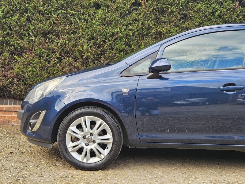 VAUXHALL CORSA
