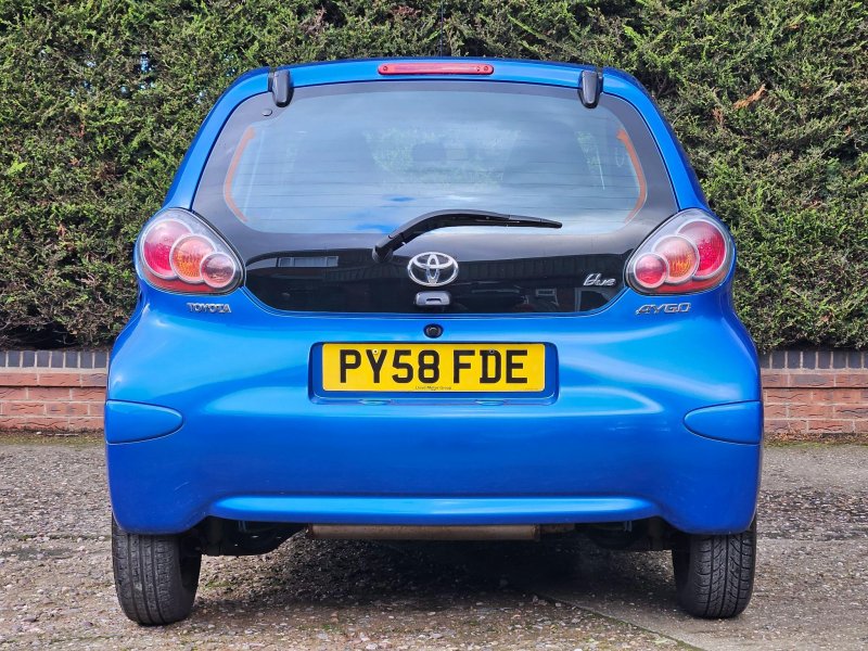 TOYOTA AYGO