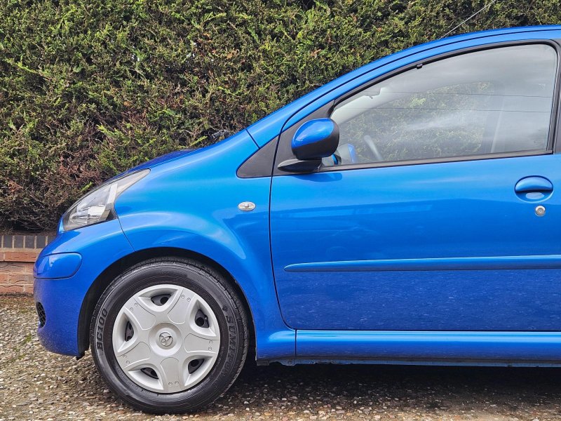 TOYOTA AYGO
