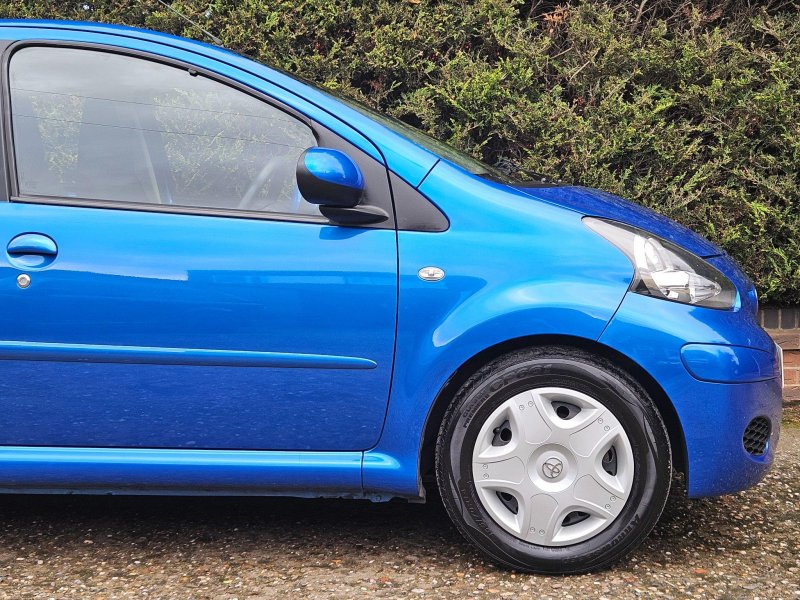 TOYOTA AYGO