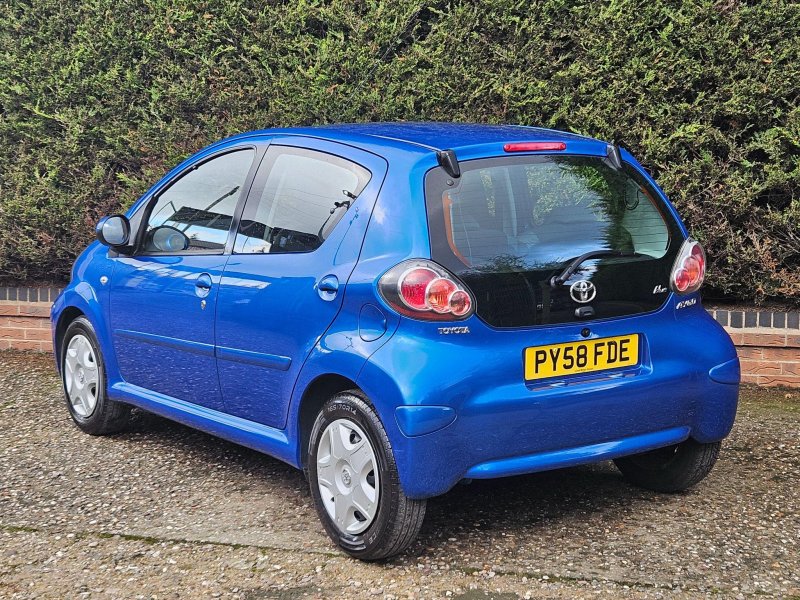 TOYOTA AYGO