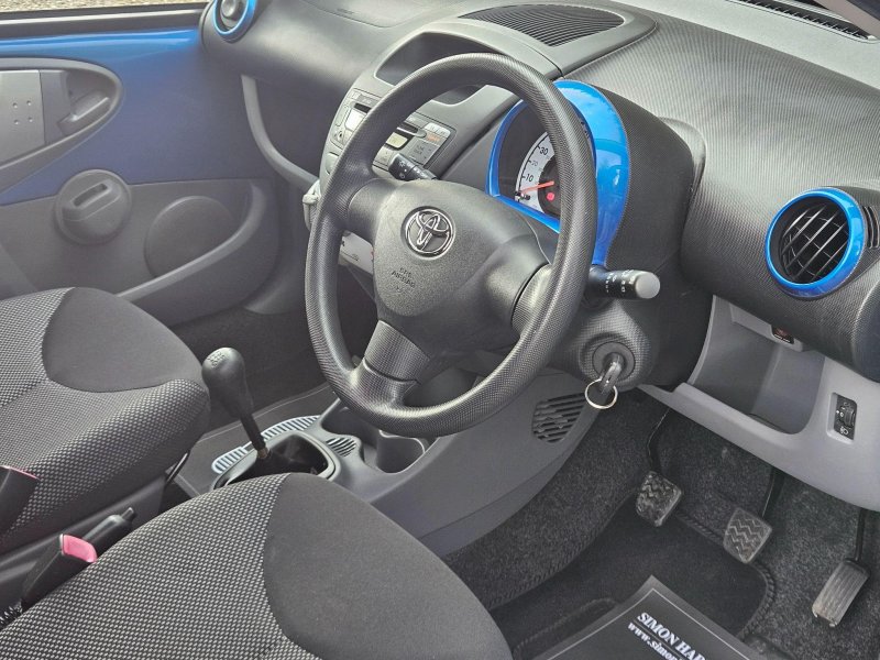 TOYOTA AYGO