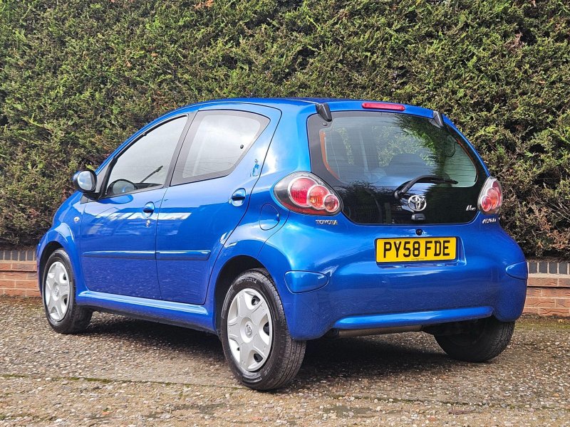 TOYOTA AYGO