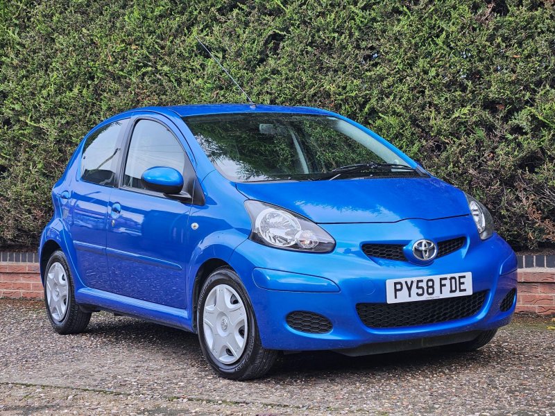 TOYOTA AYGO
