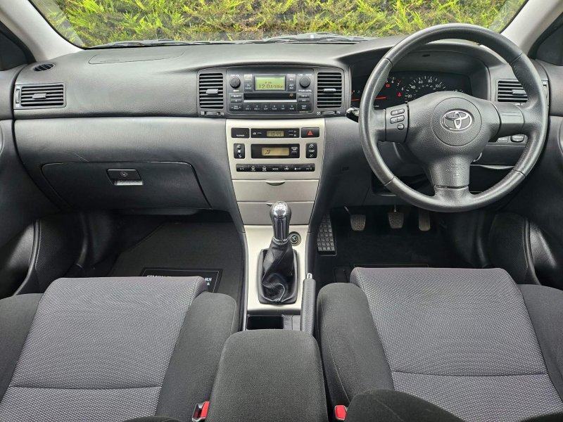 TOYOTA COROLLA