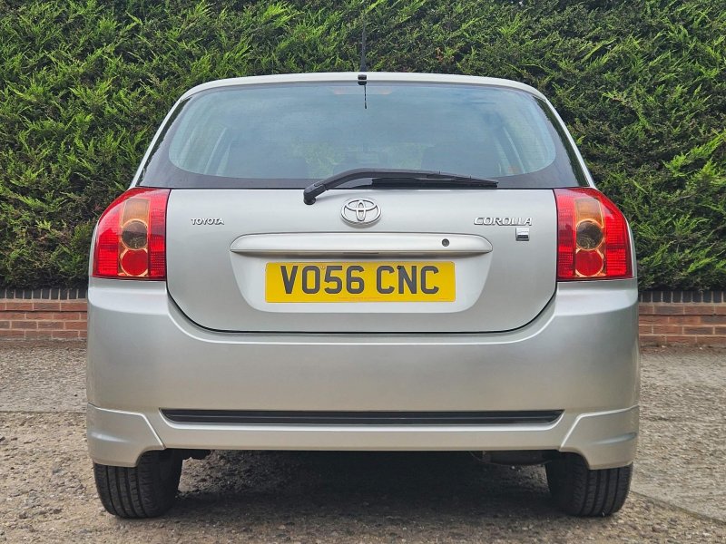 TOYOTA COROLLA