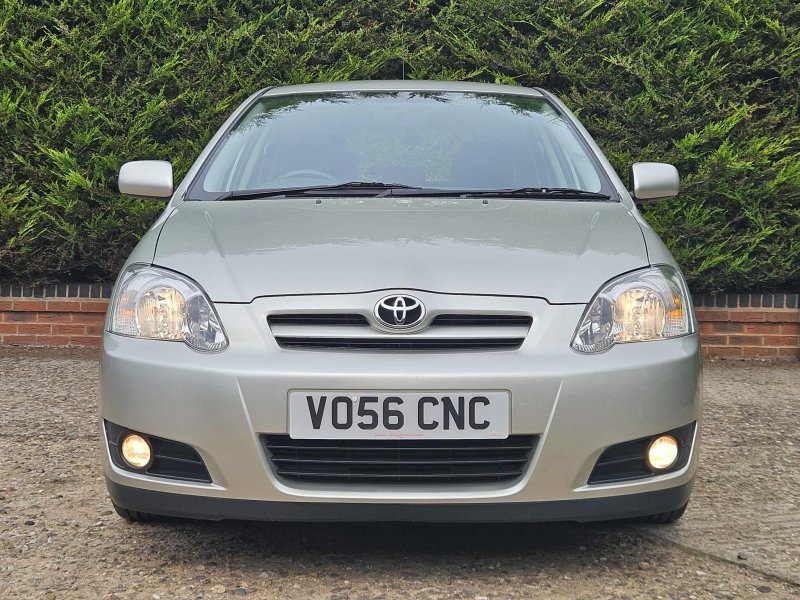 TOYOTA COROLLA