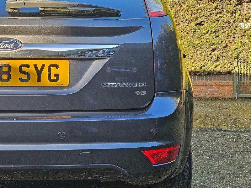 FORD FOCUS