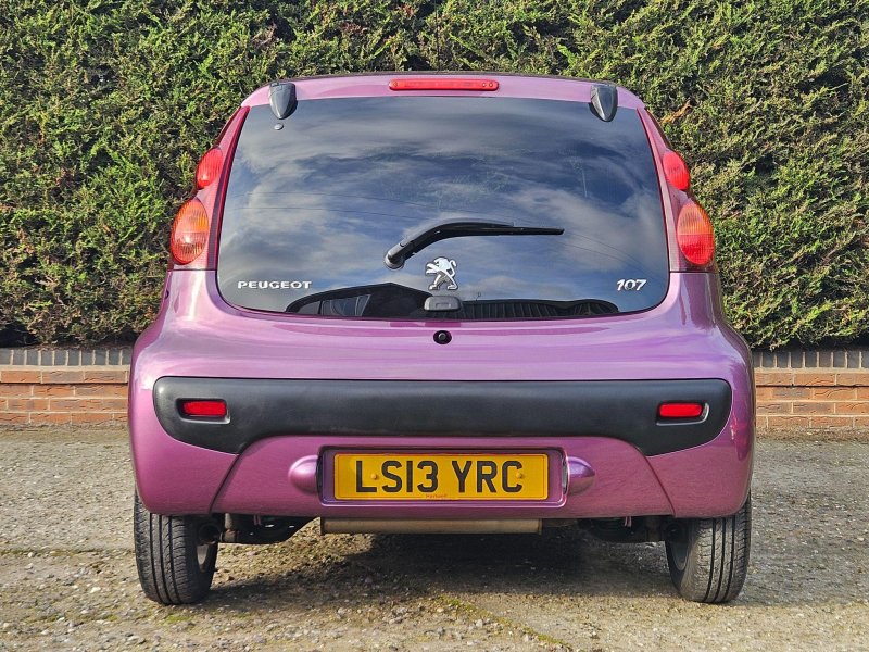 PEUGEOT 107