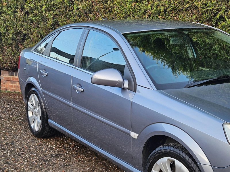 VAUXHALL VECTRA
