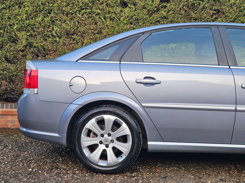 VAUXHALL VECTRA
