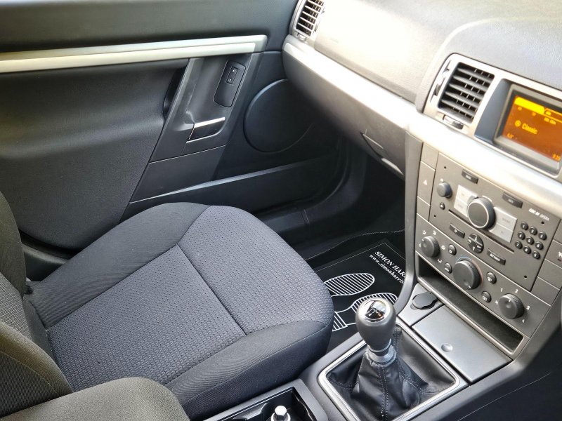 VAUXHALL VECTRA