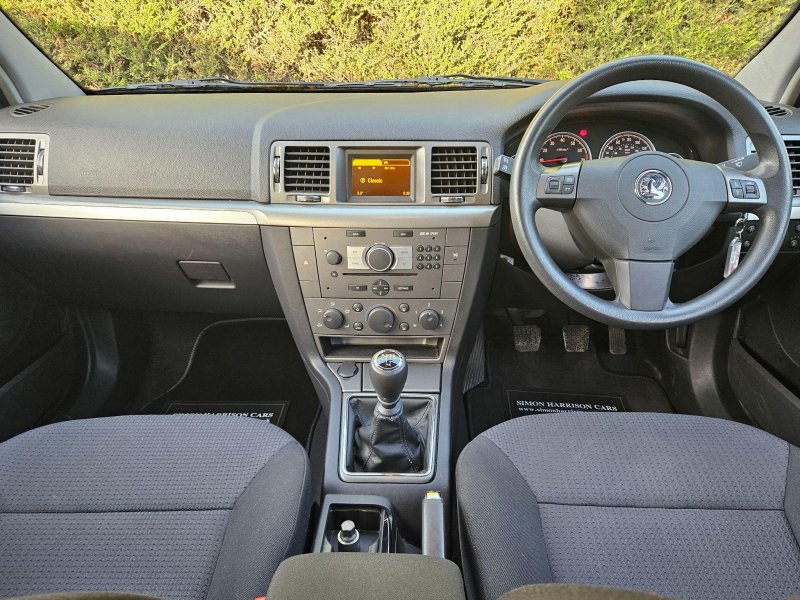 VAUXHALL VECTRA