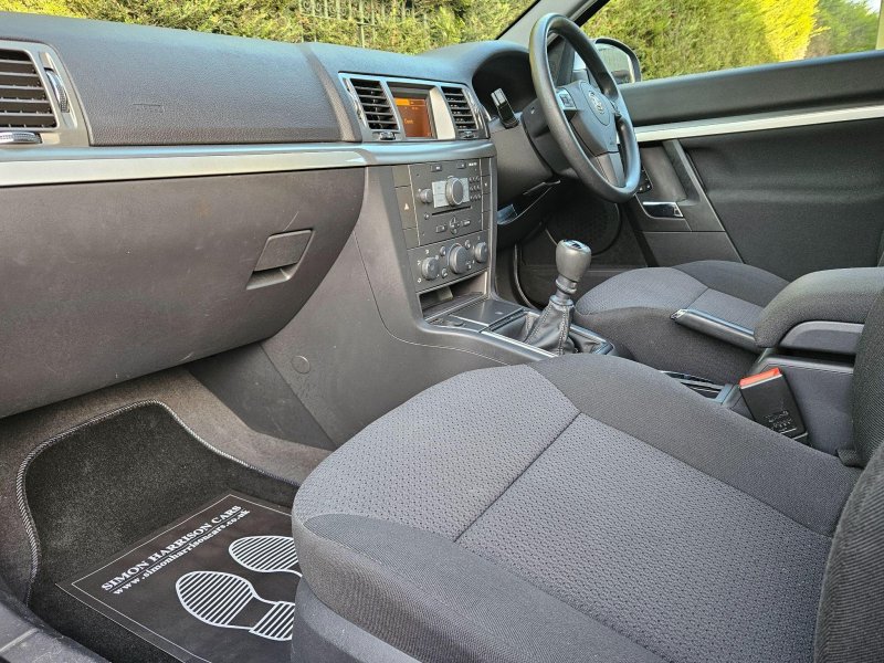 VAUXHALL VECTRA