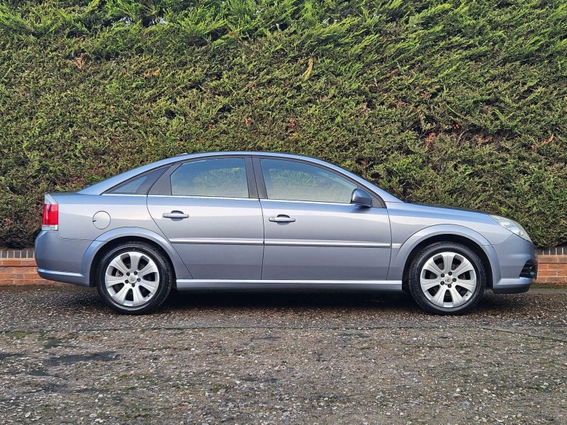 VAUXHALL VECTRA
