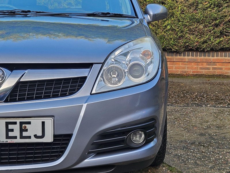 VAUXHALL VECTRA