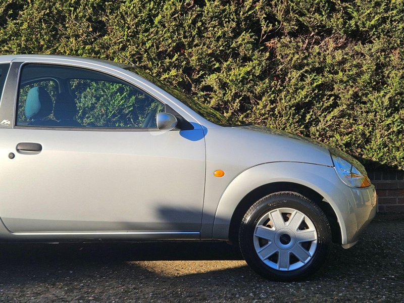 FORD KA