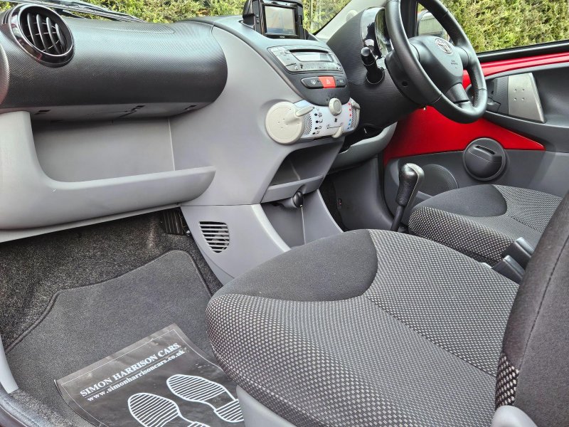 TOYOTA AYGO