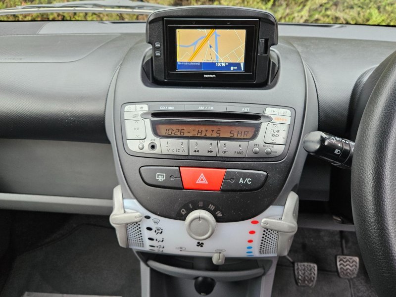 TOYOTA AYGO