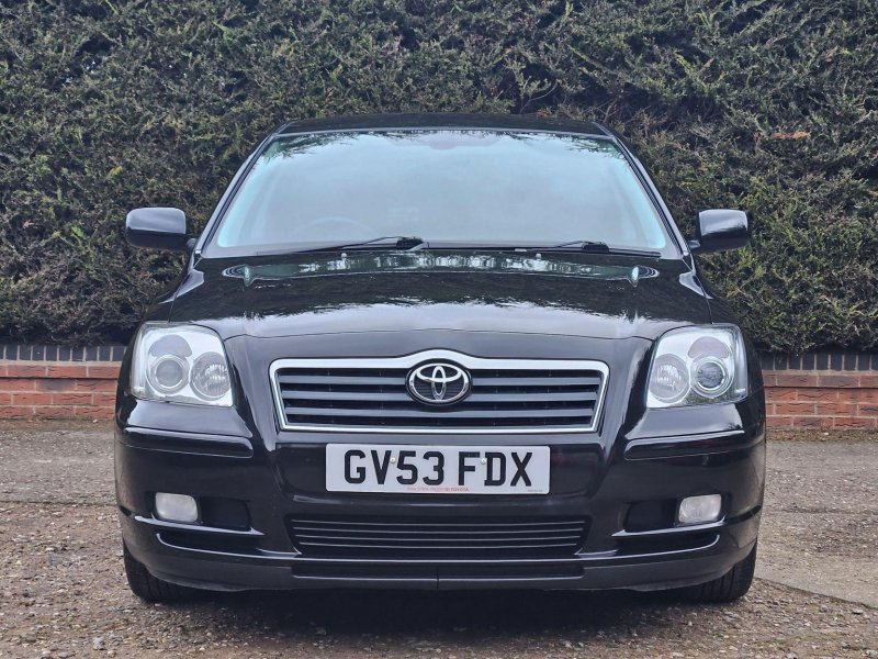 TOYOTA AVENSIS