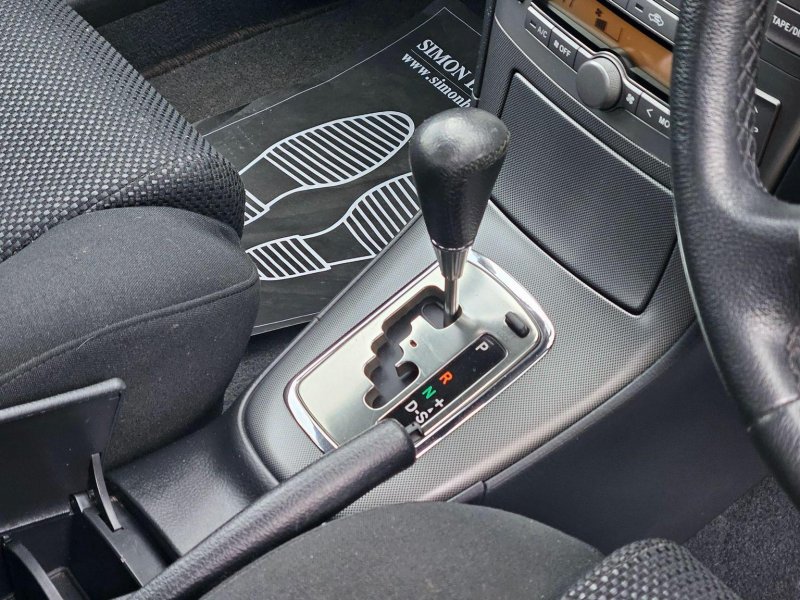 TOYOTA AVENSIS