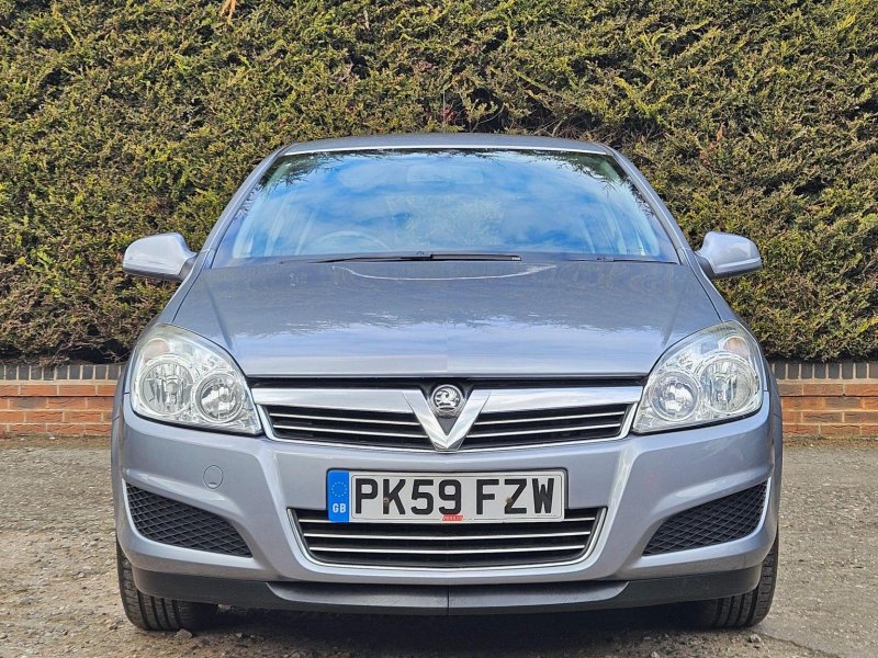 VAUXHALL ASTRA