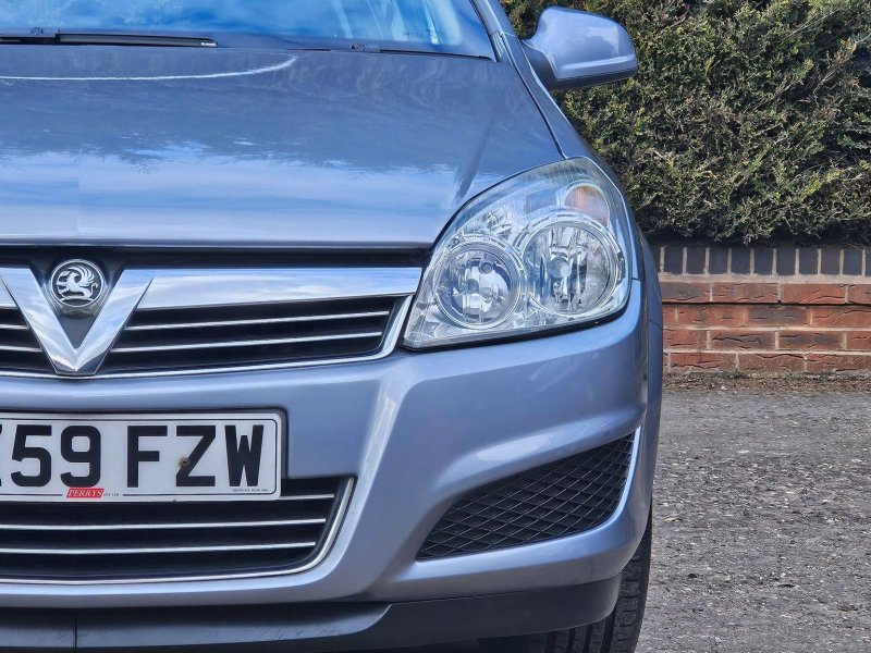 VAUXHALL ASTRA