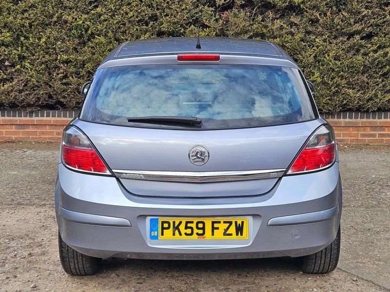 VAUXHALL ASTRA