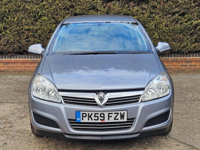 VAUXHALL ASTRA