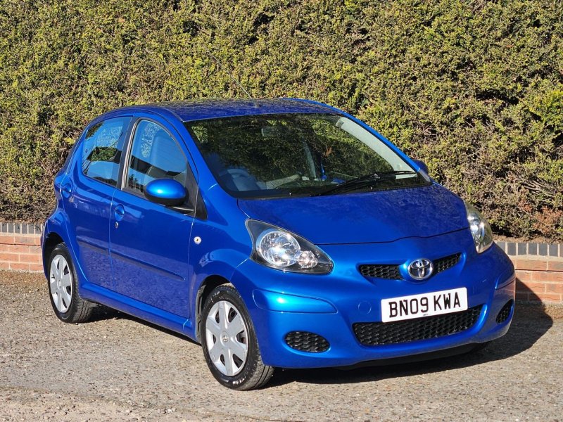 TOYOTA AYGO