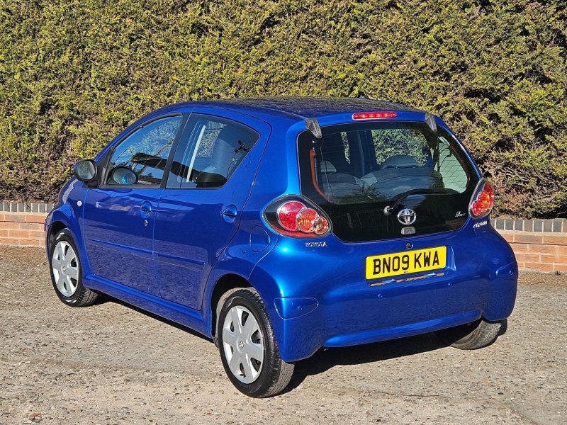 TOYOTA AYGO