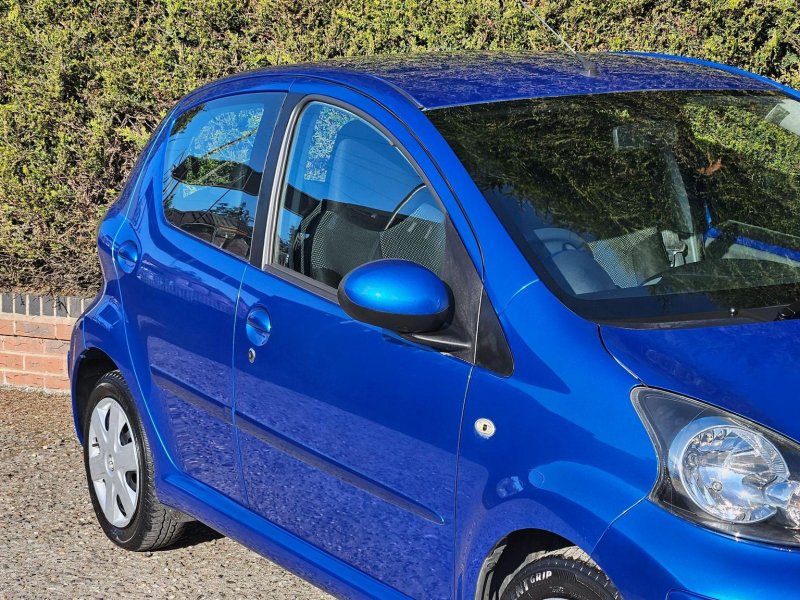 TOYOTA AYGO