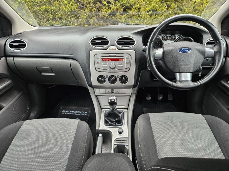 FORD FOCUS